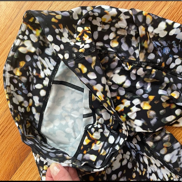 Lululemon Speed Up Tight 28” - Picture 4 of 6